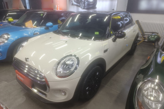 MINI 2016款 1.5T COOPER 表现派 五门版