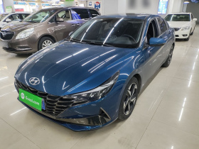 现代 伊兰特 2022款 1.5L CVT LUX尊贵版