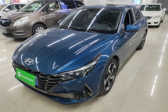 现代 伊兰特 2022款 1.5L CVT LUX尊贵版