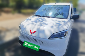 五菱汽车 五菱宏光新能源 2025款 增程式混动 50KM 实用型