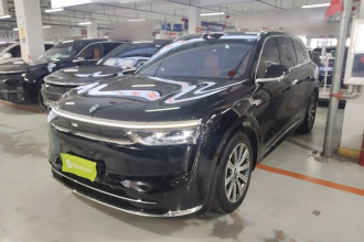 鸿蒙智行 问界M8 2025款 增程 Max+版 53.4kWh 5座版 (192线激光雷达）