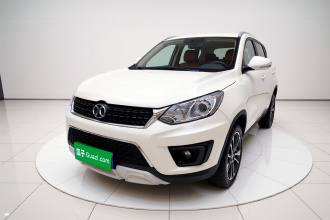 北京汽车 绅宝X35 2016款 1.5L 自动豪华版