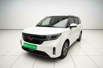 五菱汽车 五菱宏光PLUS 2019款 1.5T 手动豪华型 7座