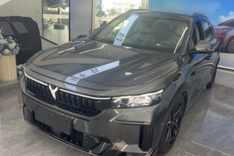 岚图汽车 岚图FREE 2025款 318 259km 四驱探索版
