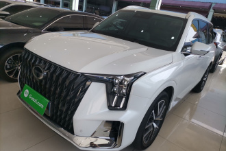 广汽传祺 传祺GS8 2022款 双擎系列 2.0TM 四驱尊贵版 （六座）