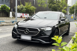 奔驰E级 2024款 E 300 L 时尚运动型