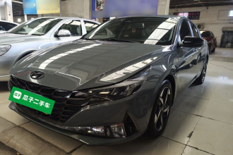 现代 伊兰特 2021款 1.5L CVT LUX尊贵版