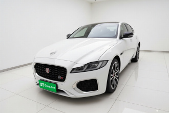 捷豹XFL 2021款 XFL 2.0T P250 两驱尊享豪华版