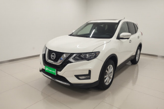 日产 奇骏 2017款 2.0L CVT舒适版 2WD