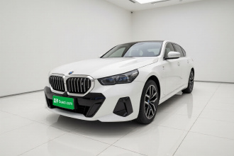 宝马i5 2025款 eDrive 40L M运动套装