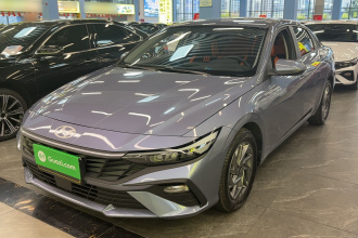 现代 伊兰特 2023款 1.5L CVT GLS领先版