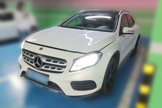 奔驰GLA 2019款 GLA 200 时尚型
