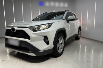 丰田 RAV4荣放 2020款 2.0L CVT两驱风尚PLUS版