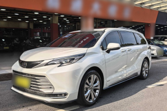丰田 赛那SIENNA 2024款 2.5L混动 铂金版