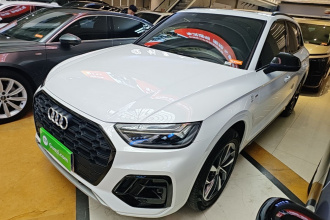 奥迪Q5L 2024款 40 TFSI 豪华动感型