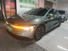 极氪007 2025款 后驱智驾版 75kWh