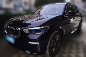宝马X5 2022款 改款 xDrive 30Li 尊享型M运动套装