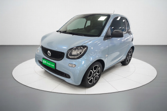 smart fortwo 2019款 0.9T 66千瓦硬顶风擎版 国VI