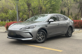 比亚迪 海豹05 DM-i 2025款 DM-i 智驾版 55KM尊贵型