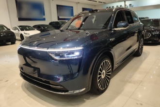 鸿蒙智行 问界M8 2025款 增程 Ultra版 53.4kWh 5座版 (192线激光雷达）