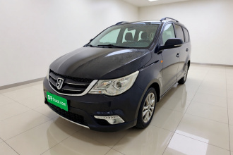 宝骏730 2014款 1.5L 手动舒适ESP版 7座