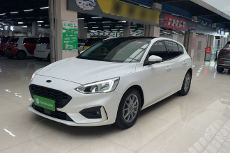 福特 福克斯 2020款 两厢 EcoBoost 180 自动锋潮型
