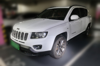 Jeep 指南者(进口) 2014款 改款 2.4L 四驱豪华导航版