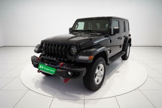 Jeep 牧马人 2019款 2.0T Sahara 四门版 国VI