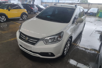 启辰R50 2015款 1.6L 自动豪华版