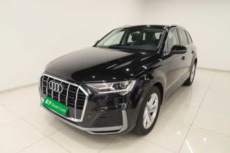 奥迪Q7 2023款 45 TFSI quattro S line运动型