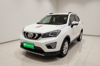 长安CS15 2016款 1.5L 手动时尚版