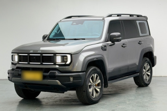 北京越野BJ40 2024款 2.0T 全新城市猎人版 至尊型