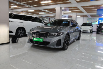 宝马i3 2024款 eDrive 40 L 曜夜套装