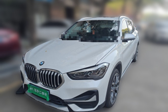 宝马X1 2022款 改款 xDrive25Li 尊享型