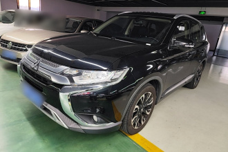三菱 欧蓝德 2019款 2.0L 两驱畅享版 5座 国VI
