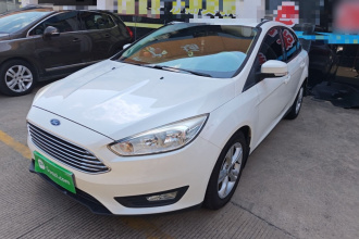 福特 福克斯 2015款 三厢 1.6L 自动舒适型