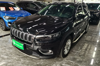 Jeep 自由光 2019款 2.0T 两驱智享版 国VI