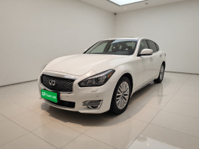 英菲尼迪Q70 2017款 Q70L 3.5L Hybrid 奢华版