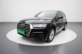 奥迪Q7 2019款 45 TFSI 舒适型