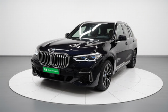 宝马X5 2022款 改款 xDrive 40Li M运动套装