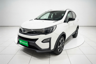 比亚迪 元 2017款 1.5L 手动全景天窗版