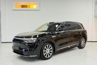 鸿蒙智行 问界M8 2025款 增程 Max+版 53.4kWh 6座版 (192线激光雷达）