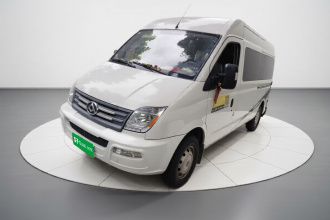 上汽大通MAXUS 新途V80 2021款 2.0T 手动经典傲运通长轴中顶6/7/8/9座