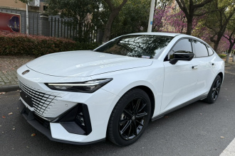 长安UNI-V 2023款 1.5T 尊享型