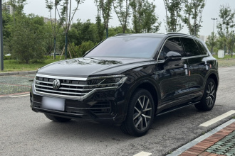 大众 途锐 2021款 3.0TSI 锐享版 经典运动套装