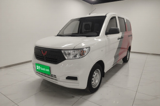 五菱汽车 五菱宏光V 2022款 1.5L劲取版电动助力LAR