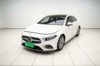 奔驰A级 2020款 改款 A 200 L 运动轿车时尚型