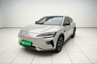 比亚迪 宋PLUS新能源 2025款 EV 智驾版 520km 尊贵型