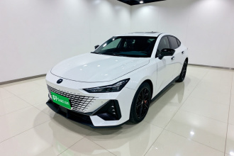 长安UNI-V 2023款 1.5T 尊享型