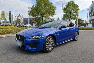 捷豹XEL 2020款 2.0T 200PS R-DYNAMIC 青春运动版